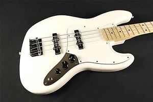 Fender Standard Jazz Bass Maple Fingerboard Arctic White  146202580 (799)