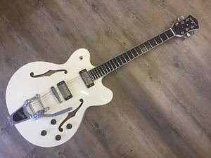 Hutchins Empire Guitar - White