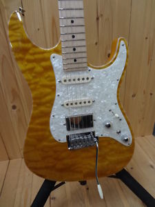 TOM ANDERSON: Electric Guitar Short Hollw Drop Top Classic USED