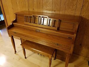 Baldwin Upright Console Piano and matching bench