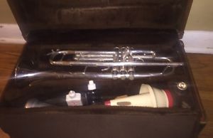 Bach Strad Bb Professional Model 37 Stradivarius Silver Trumpet