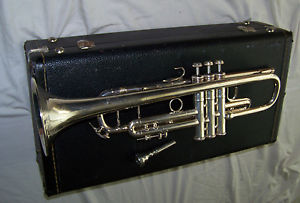 1965 BACH STRADIVARIUS Early Elkhart/"Corp" Bell Mod.37 TRUMPET -VERY GOOD COND.