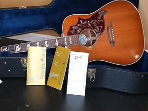 2008 Gibson Hummingbird Model Code - SSHBHCNHI.  Beautifully Maintained. 1-Owner
