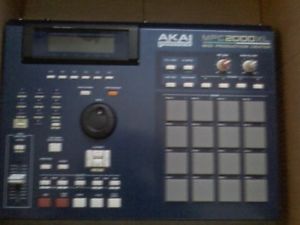MPC 2000xl (blue)- great condition...
