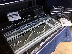 MACKIE TT24 Digital Live Console w/ DS3232 Digital Snake