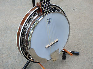 DEERING Deluxe Six 6 String Banjo