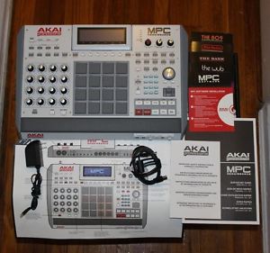Akai Professional MPC Renaissance Excellent Condition! Hardly Used with Extras!!
