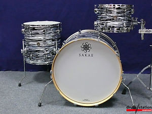 Sakae Trilogy Shellset in "Black Oyster Pearl"  -  24,13,16"