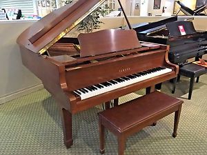 YAMAHA C3 Grand Piano Satin Walnut Los Angeles 2849266