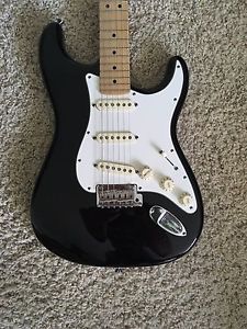 2012 Fender Stratocaster American Standard Electric Guitar with Hardshell Case