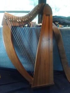 Stoney end Brittany model 22 string harp
