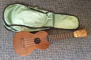 Vintage Martin Ukulele, Uke, Clean, Gig Bag