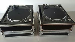 technics 1210 mk2 pair with odyssey cases