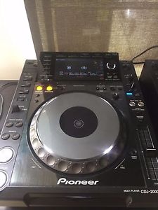 Pioneer CDJ 2000 NEXUS