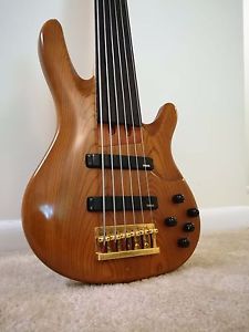 Yamaha TRB 6 Fretless Bass Made in Japan with Bag