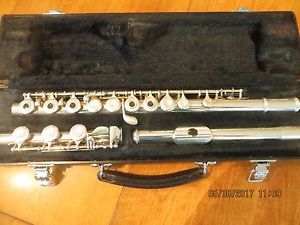 YAMAHA YFL-381 OPEN HOLE FLUTE w/ B FOOT AND CASE! BEAUTIFUL!!!