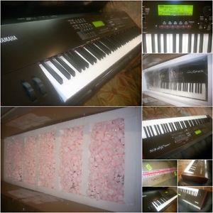 Yamaha S90 ES 88 key Synthesizer