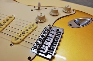 Stratocaster Old Relic 60 Gold Aztec, Alder body