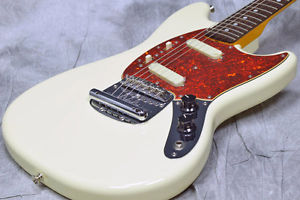 Used Fender Fender / Japan Exclusive Classic 60s Mustang Vintage White