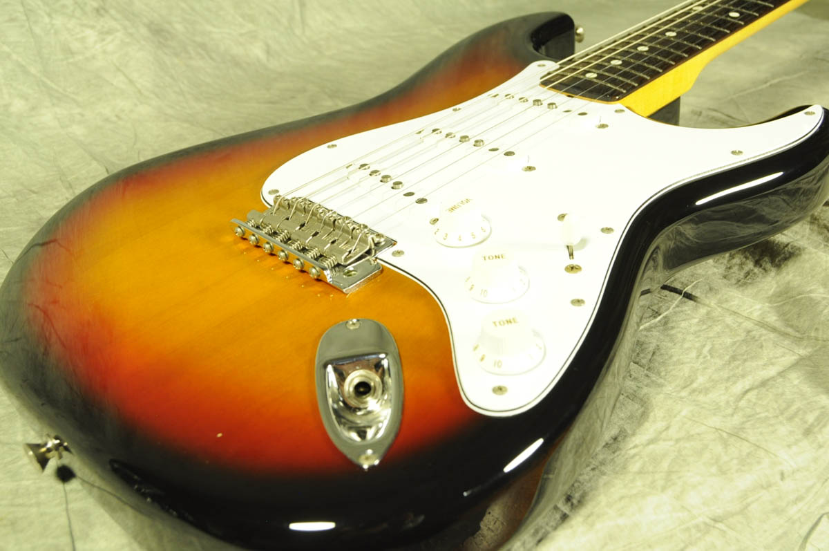 Used Fender Japan / Stratocaster ST62-US 3 Tone Sunburst from JAPAN EMS