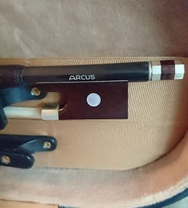 "Rare" Arcus Violin Bow ~ Carbon Fiber, Silver, Snakewood Frog "Sonata" Edition