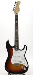 Fender Japan ST ST-STD 3-Tone Sunburst Rosewood 2012 Made in Japan E-guitar