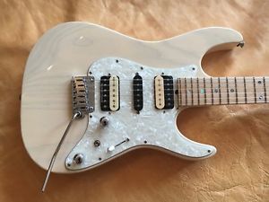 dragonfly: Electric Guitar Hi-STA USED