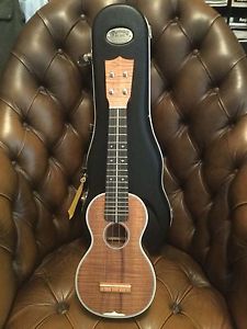 2008 C.F.MARTIN STYLE 3K SOPRANO UKULELE -NO LONGER OBTAINABLE AT MARTIN!