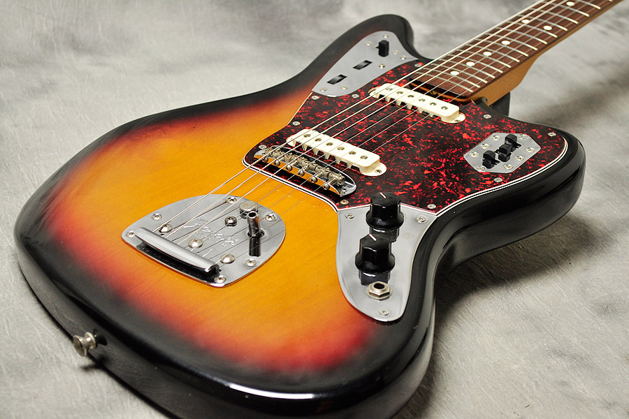 Used Fender USA Fender USA / American Vintage 62 Jaguar 3 Color Sunburst