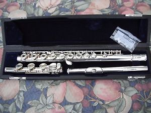 Yamaha 481H Sterling Silver Flute - mint!