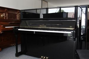 Zimmermann Konzert Klavier, schwarz poliert, neuwertig, 3 J. Garantie