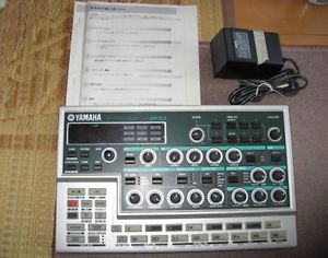 Used Yamaha DX200 Desktop Control FM Synthsizer DX7 w/ PLG150-DX DHL Free