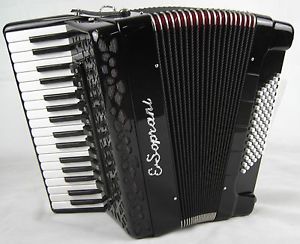 AKKORDEON  E-Soprani  Paolo Soprani 4 Chörig 72 Bass + Koffer+ Riemen Accordion