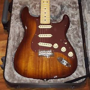 Fender USA Exotic Wood Series Limited Edition Shedua Top Stratocaster Strat