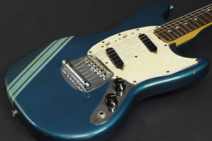 Used Fender / Made 1973 Mustang Competition Burgundy S / N 360650 from JAPAN EMS