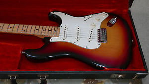 Fender Stratocaster 1973 3 Color Sunburst