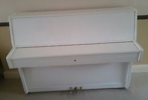 white gloss full size upright piano