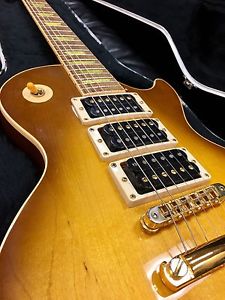 Gibson Les Paul Classic 3 Pickup Electric Guitar