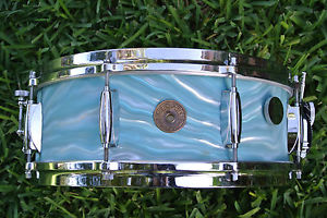 SUPER CLEAN! 1960's GRETSCH AQUA SATIN FLAME SNARE DRUM for YOUR DRUM SET! #A179