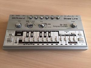 Roland TB-303