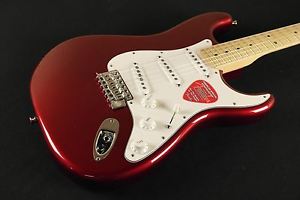 Fender American Special Stratocaster - Maple Fingerboard - Candy Apple Red 723
