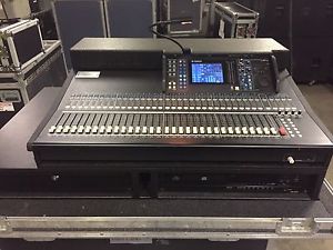 Yamaha LS9 32 Channel Digital Mixing Console and R&R Road Case comparable to X32