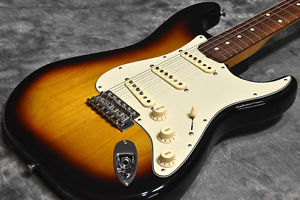 Used Fender Mexico / Classic Series 60s Stratocaster 3 Color Sunburst from JAPAN
