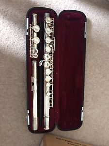 Yamaha flute 311II in excellent condition