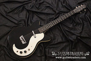 Danelectro 1965 3011S Used  w/ Gigbag