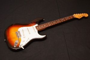 Fender Squier JV Strat - 62 three tone sunburst