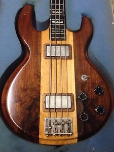 1970s Kramer 650B Aluminum Bass Original Road-case