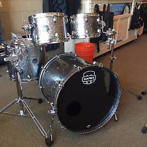 Used Mapex Saturn 4pc Kit 10x7,12x8,16x14, 22x20 - Granite Sparkle