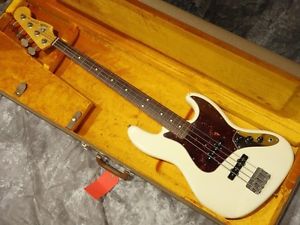 Fender American Vintage '62 Jazz Bass Olympic White Electric Bass Guitar