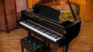 Yamaha Model G3 Grand Piano